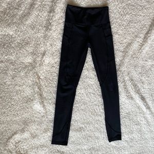Zyia size 0 leggings with side pocket. Like new!!
